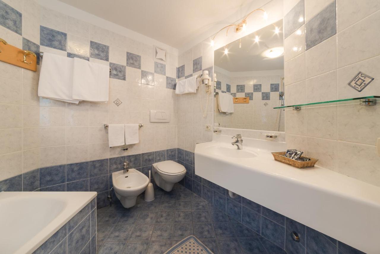 Residence Chalet Pinis コルヴァーラ・イン・バディーア エクステリア 写真