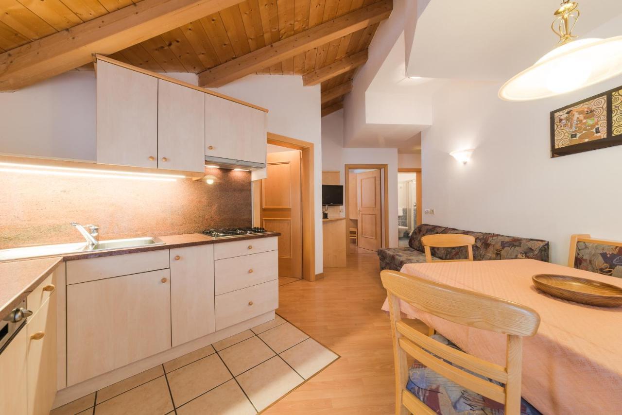 Residence Chalet Pinis コルヴァーラ・イン・バディーア エクステリア 写真