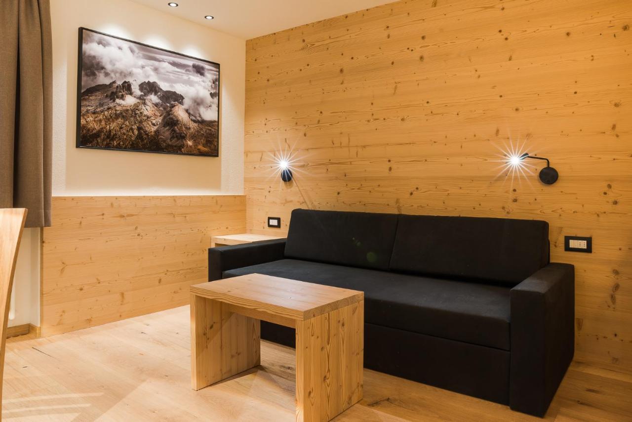 Residence Chalet Pinis コルヴァーラ・イン・バディーア エクステリア 写真