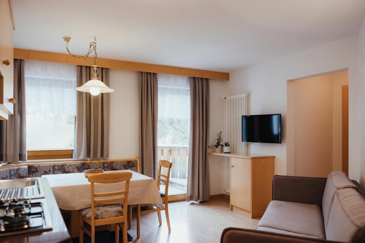 Residence Chalet Pinis コルヴァーラ・イン・バディーア エクステリア 写真