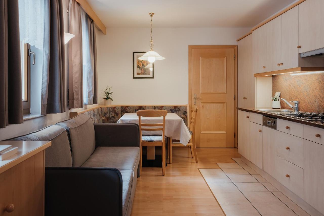 Residence Chalet Pinis コルヴァーラ・イン・バディーア エクステリア 写真