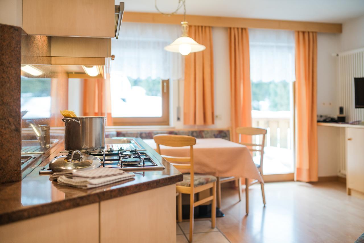 Residence Chalet Pinis コルヴァーラ・イン・バディーア エクステリア 写真